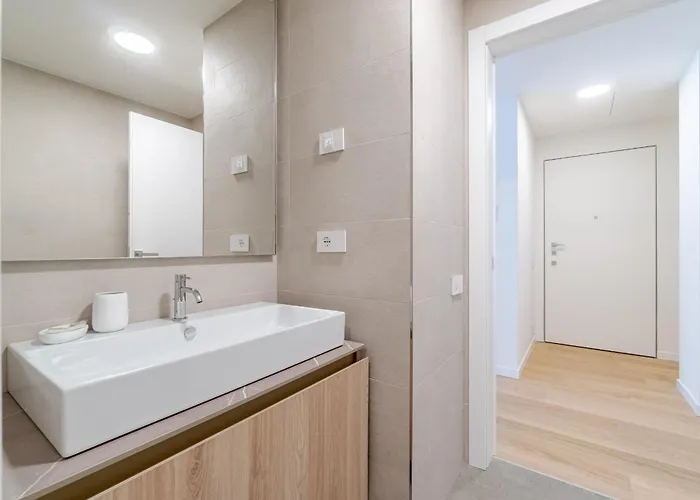 Waterfront Loft By Wonderful Italy